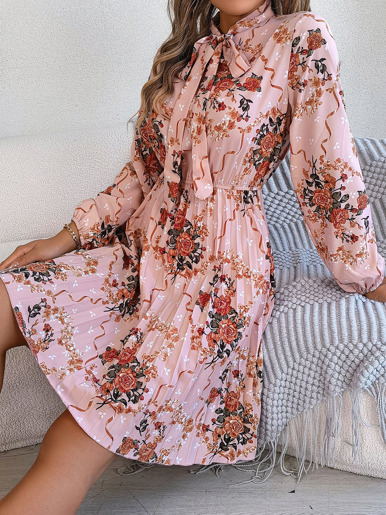 Elegant Floral Tie-Waist Long Sleeve Pleated Maxi Dress