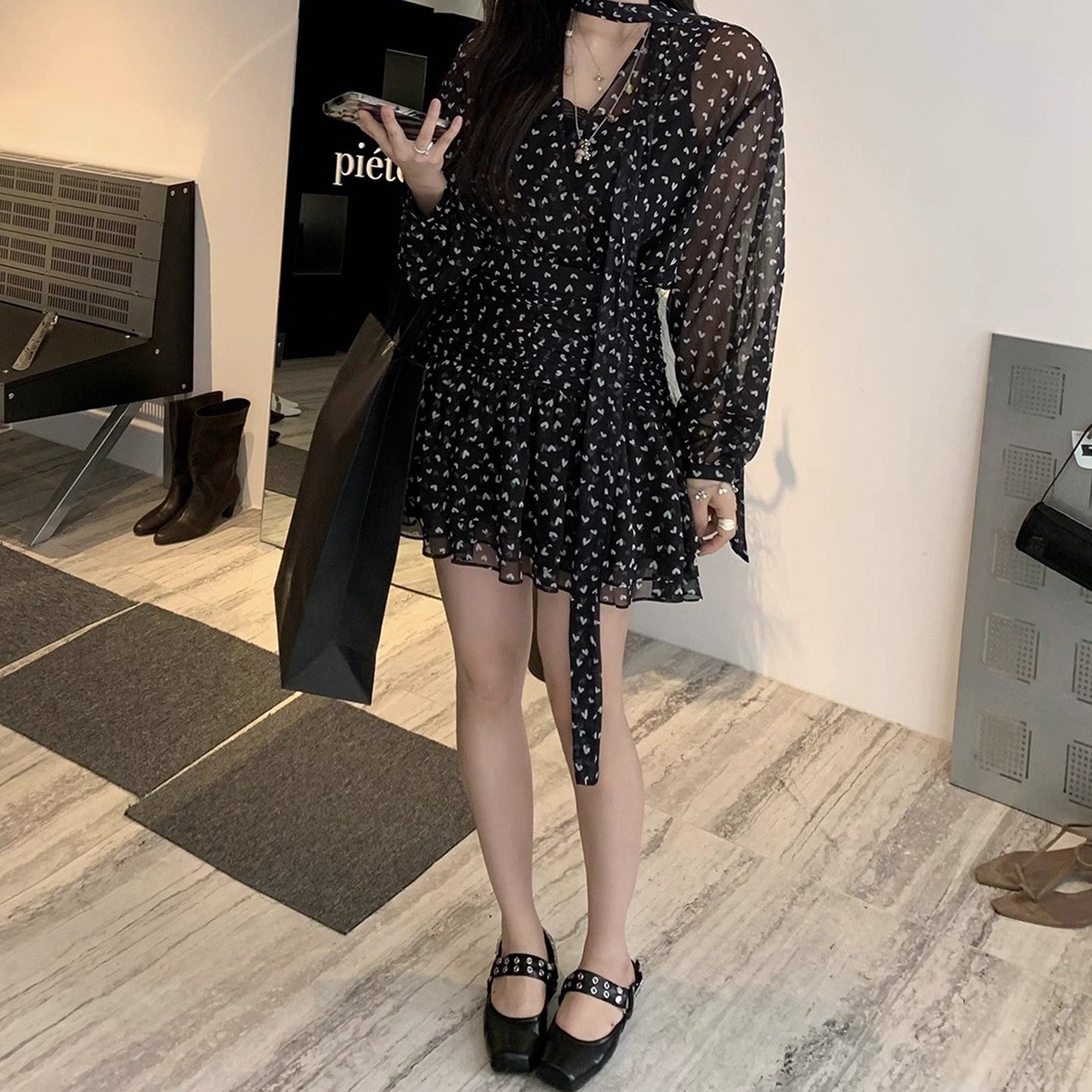 Elegant French Style Waist enhancing Short Dress